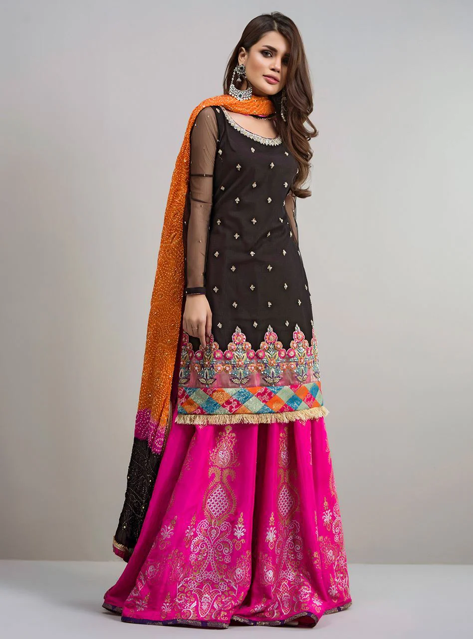 Black And Hot Pink - Image 3