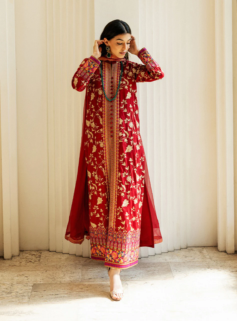 Crimson Charm Kashmiri Embroidery - Image 4
