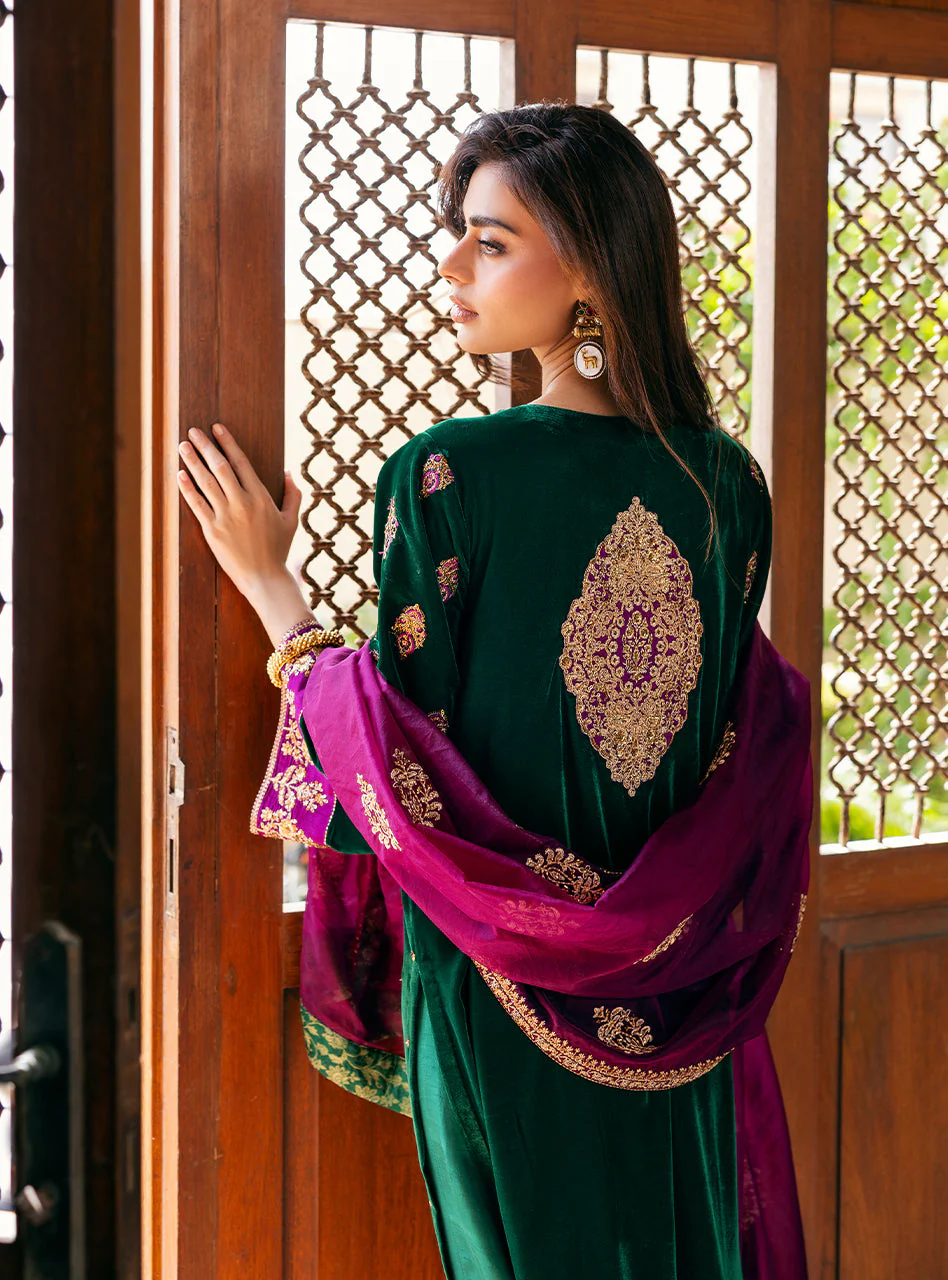 Esha - Image 3