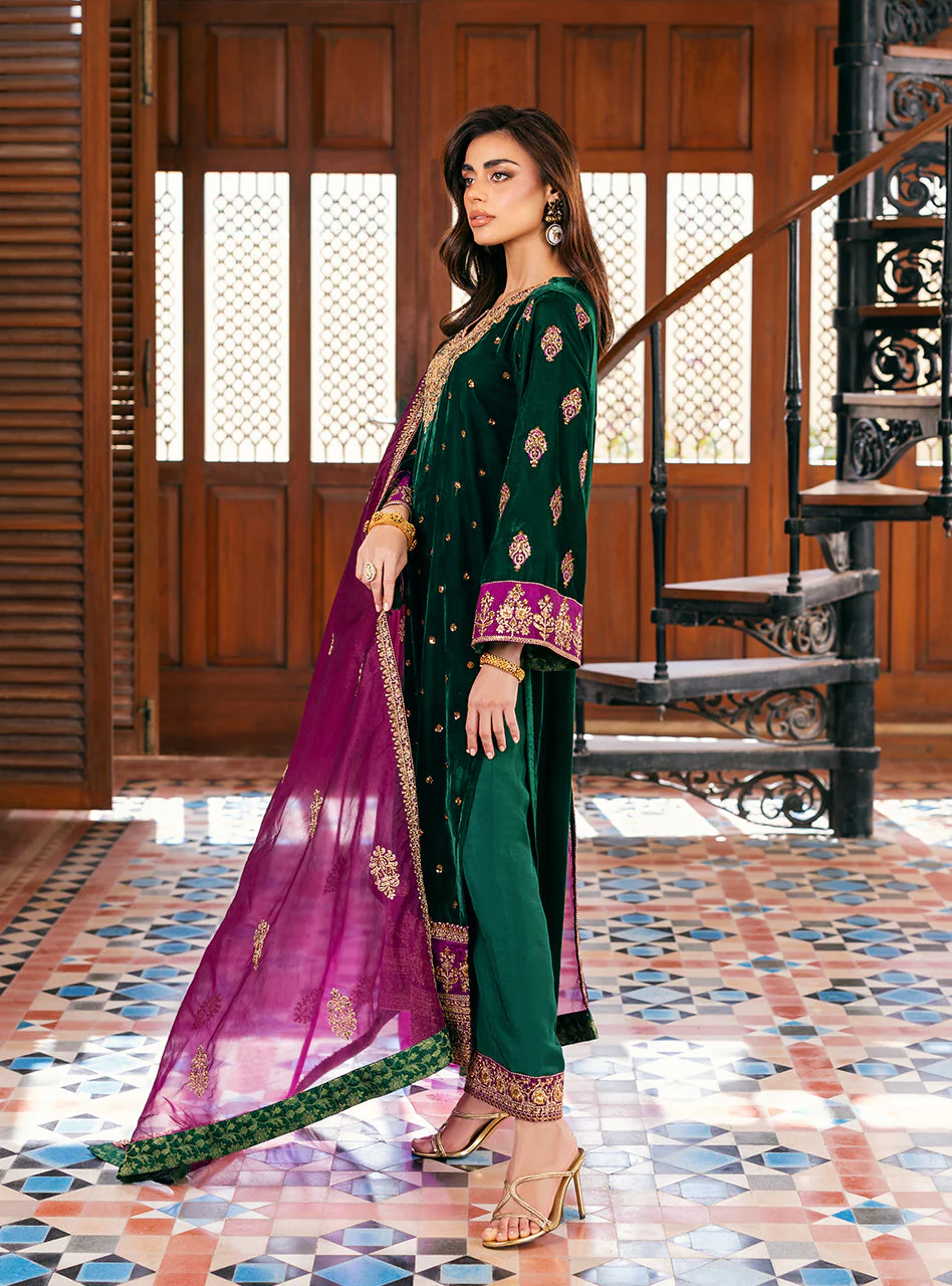 Esha - Image 5